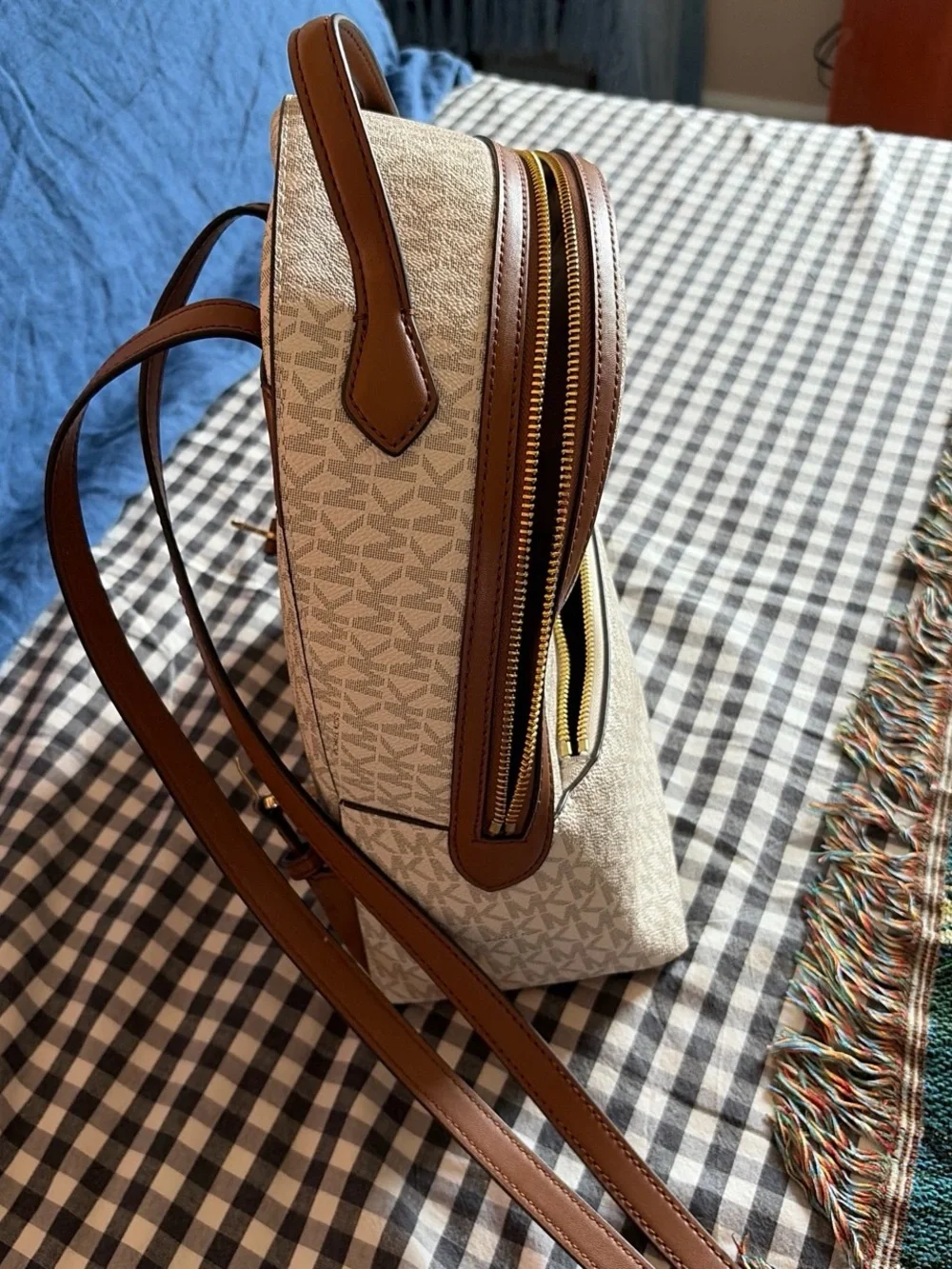 Michael Kors elegant cream